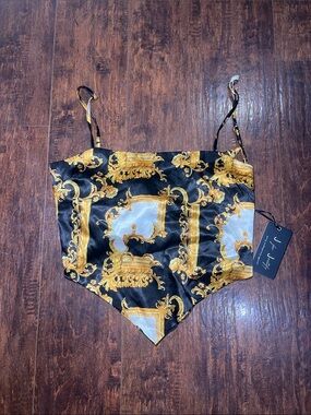 Baroque Print Satin Handkerchief Crop Top - Black & Gold